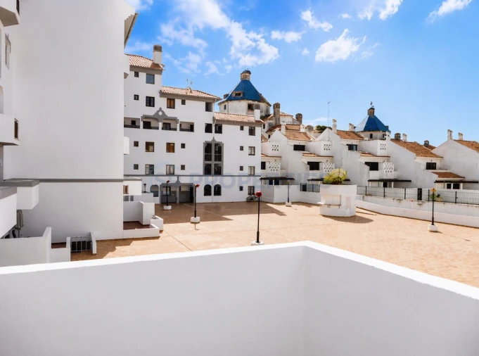 Apartamento T1 para Venda em Quarteira Foto 17