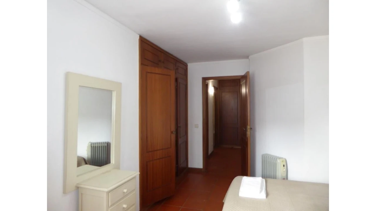 Apartamento T1 para Venda em Quarteira Foto 8