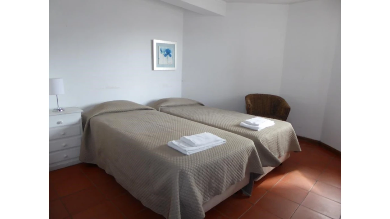 Apartamento T1 para Venda em Quarteira Foto 2