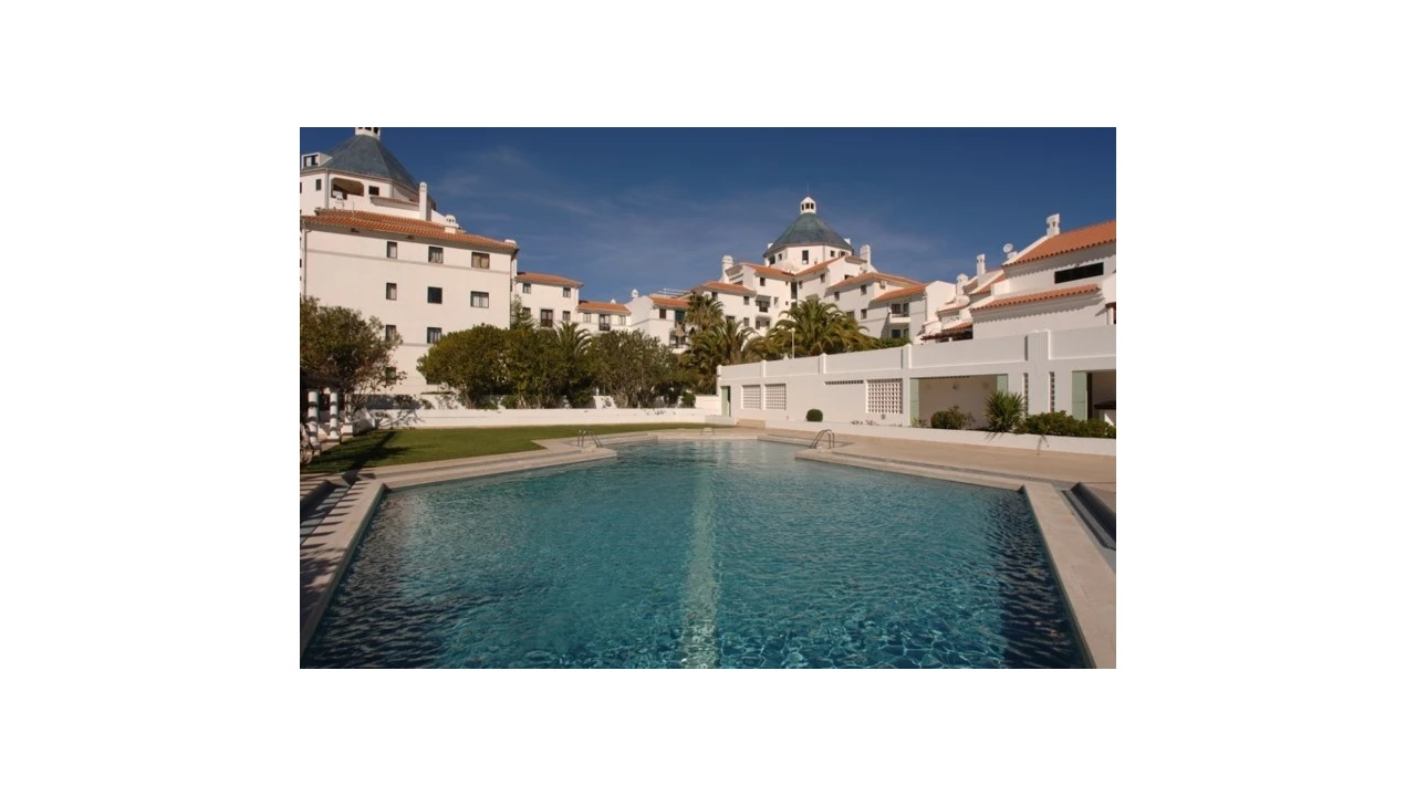 Apartamento T1 para Venda em Quarteira Foto 1