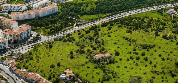 Terreno para Venda em Lagos (São Sebastião e Santa Maria)