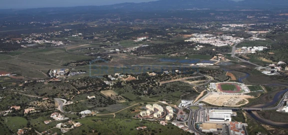 Terreno para Venda em Lagos (São Sebastião e Santa Maria)