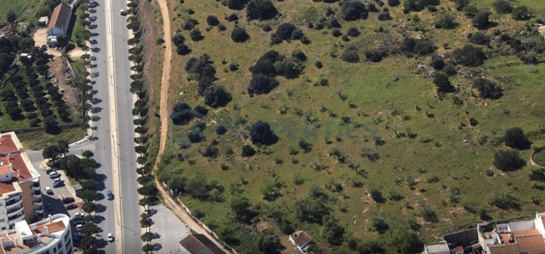 Terreno para Venda em Lagos (São Sebastião e Santa Maria) Foto 2