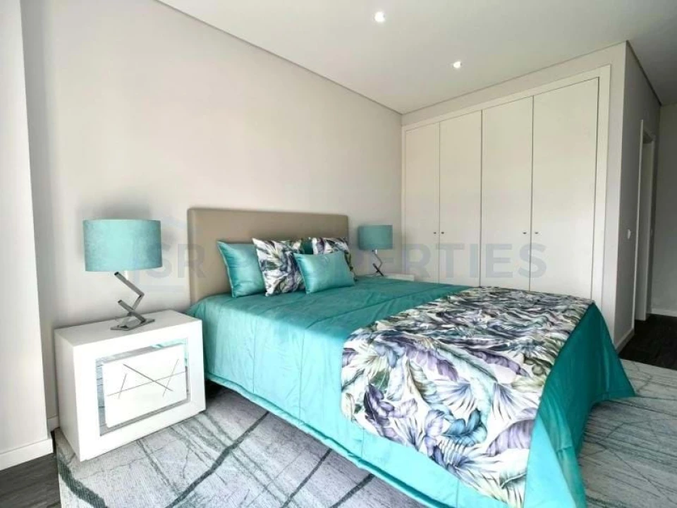 Apartamento T3 para Venda em Olhão Foto 9