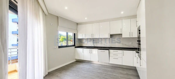 Apartamento T3 para Venda em Olhão