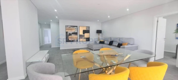 Apartamento T3 para Venda em Olhão