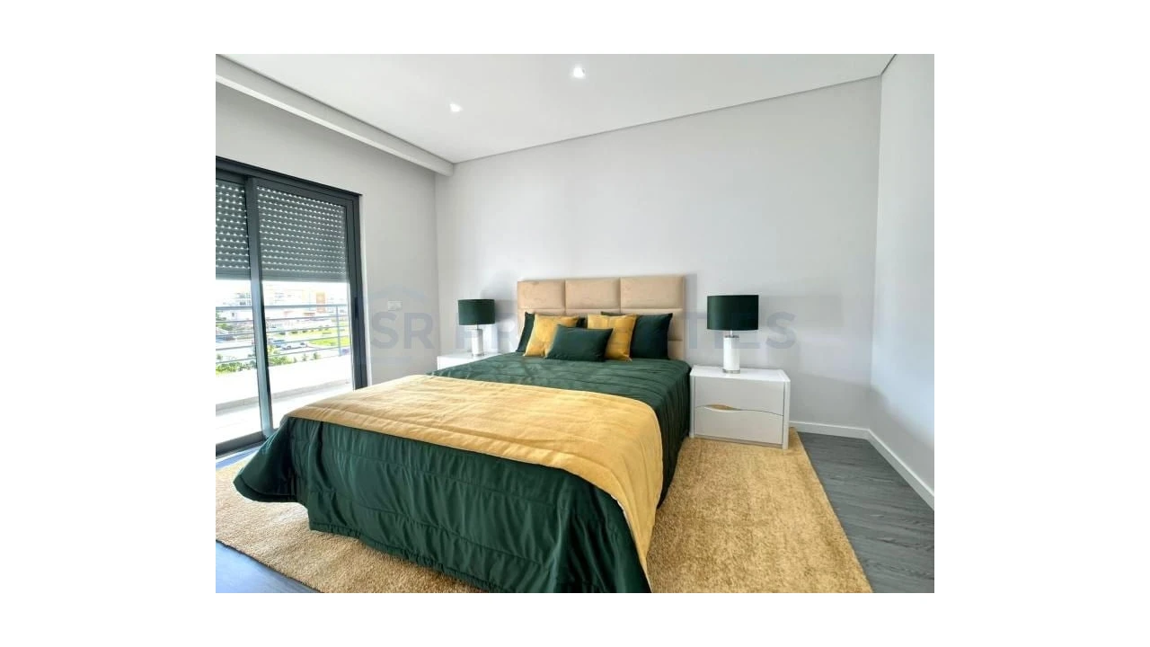 Apartamento T3 para Venda em Olhão Foto 13