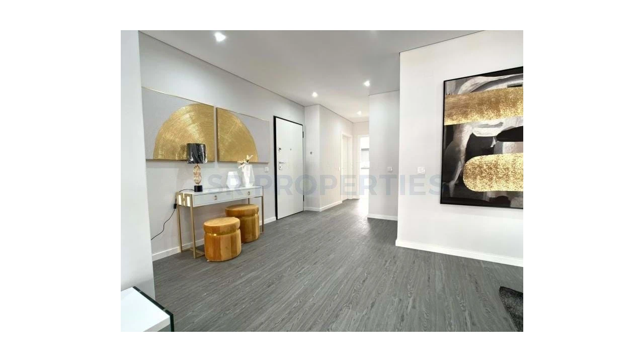 Apartamento T3 para Venda em Olhão Foto 6