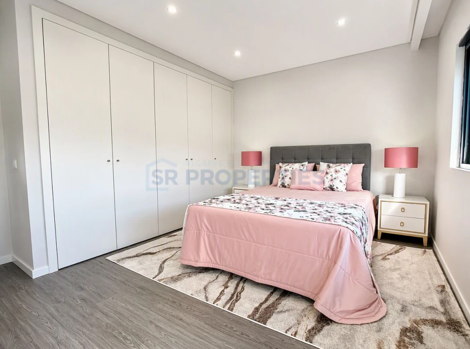 Apartamento T3 para Venda em Olhão Foto 1