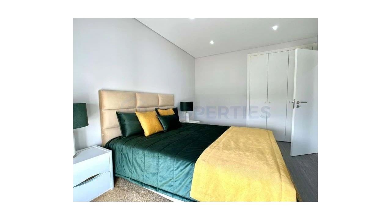 Apartamento T3 para Venda em Olhão Foto 21