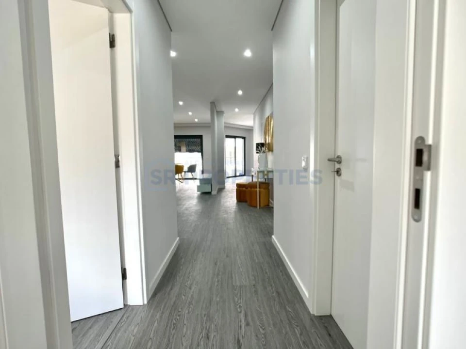 Apartamento T3 para Venda em Olhão Foto 26