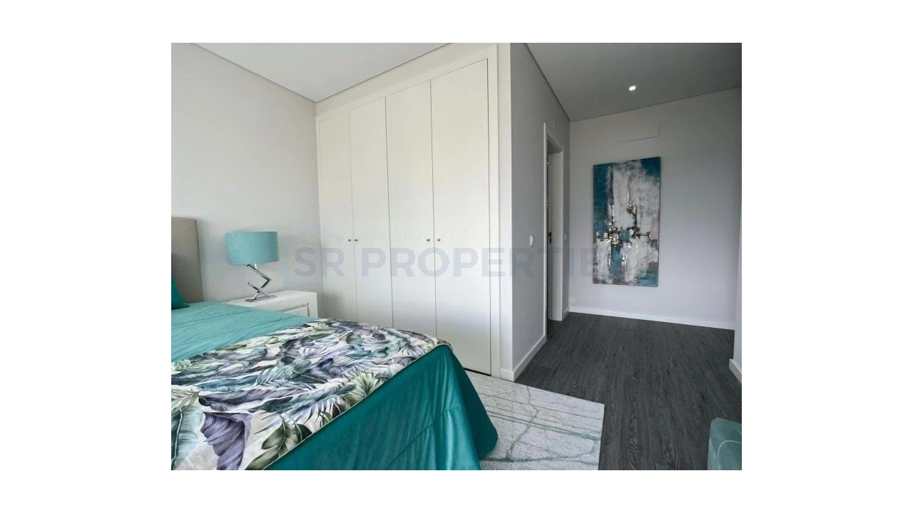 Apartamento T3 para Venda em Olhão Foto 22
