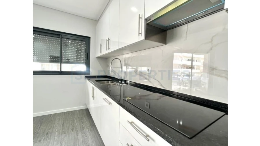 Apartamento T3 para Venda em Olhão Foto 19