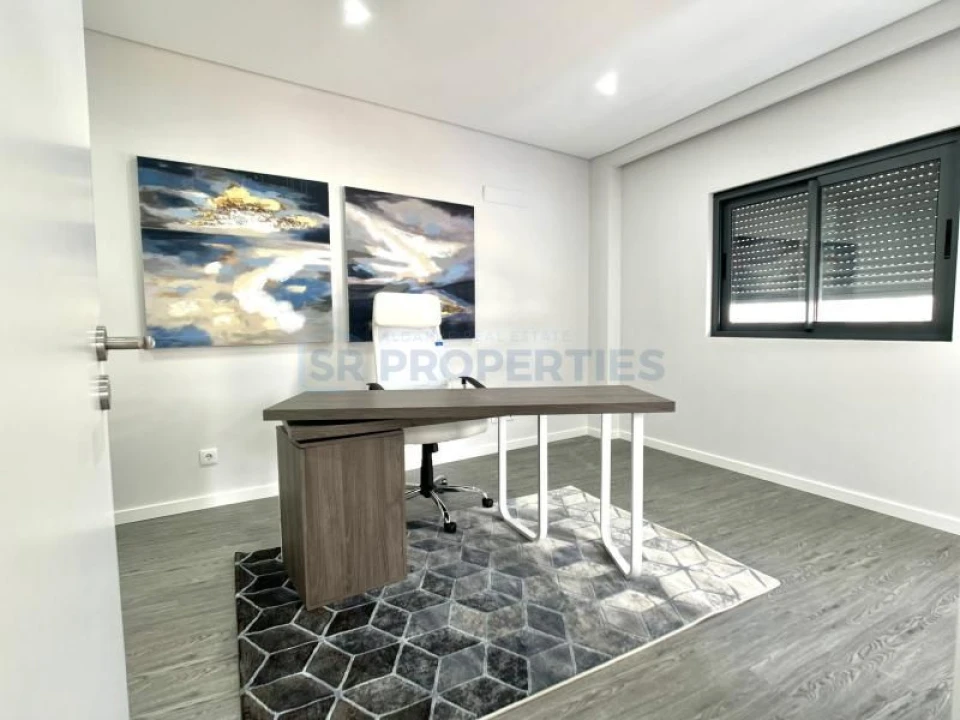 Apartamento T3 para Venda em Olhão Foto 41