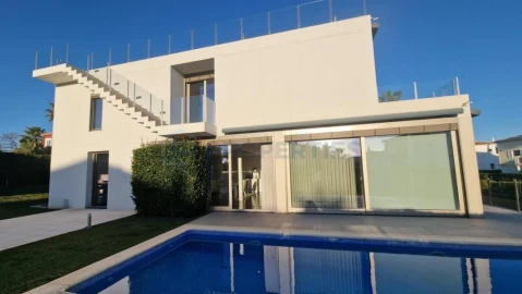 Moradia T4 para Venda em Almancil