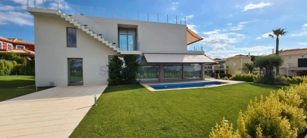 Moradia T4 para Venda em Almancil
