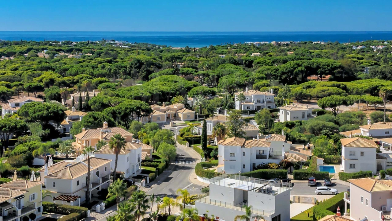 Moradia T4 para Venda em Almancil Foto 36