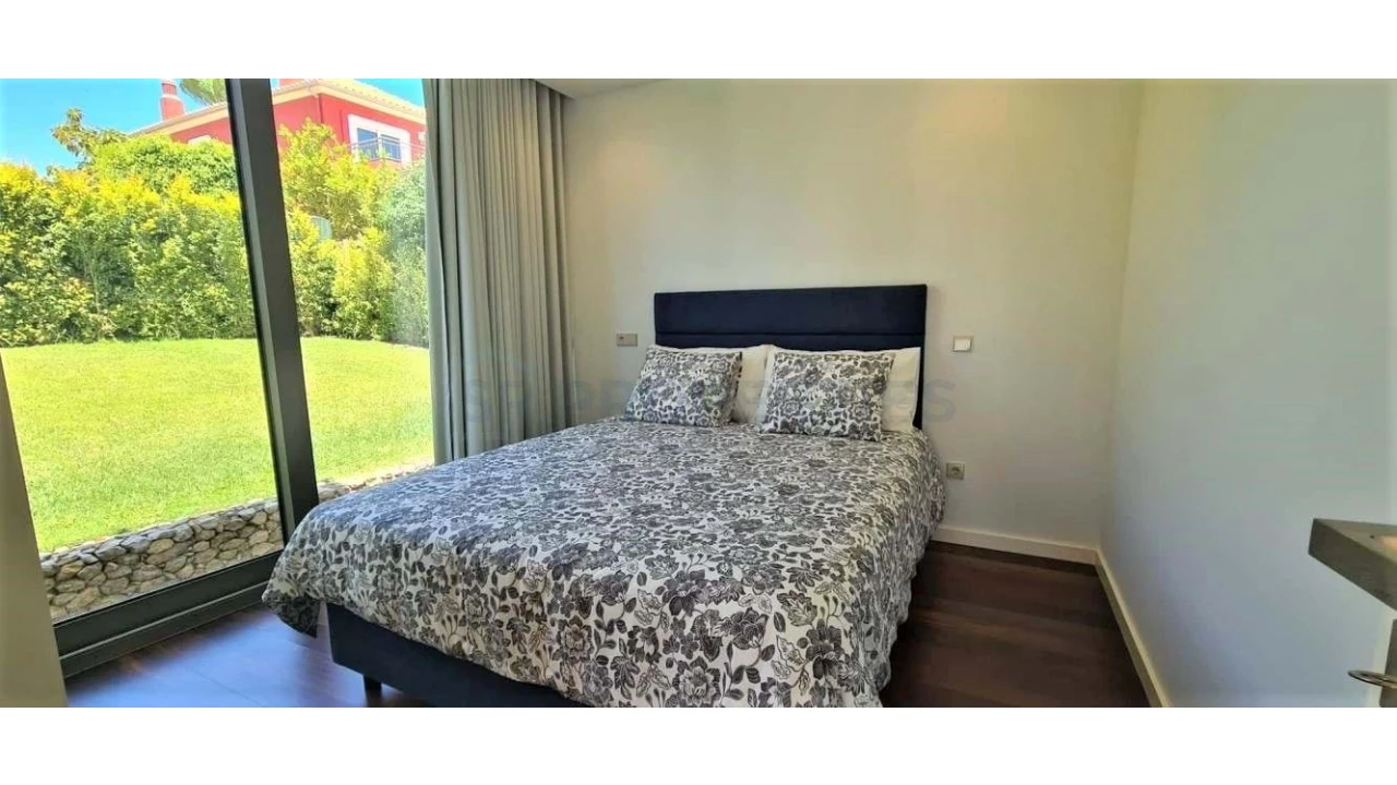 Moradia T4 para Venda em Almancil Foto 4