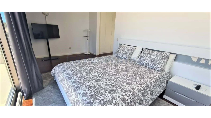 Moradia T4 para Venda em Almancil Foto 13