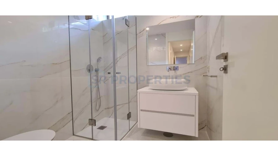 Moradia T4 para Venda em Almancil Foto 5