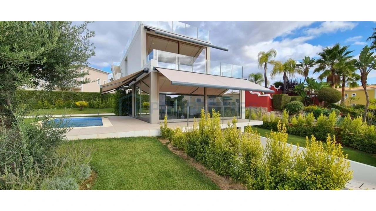 Moradia T4 para Venda em Almancil Foto 1