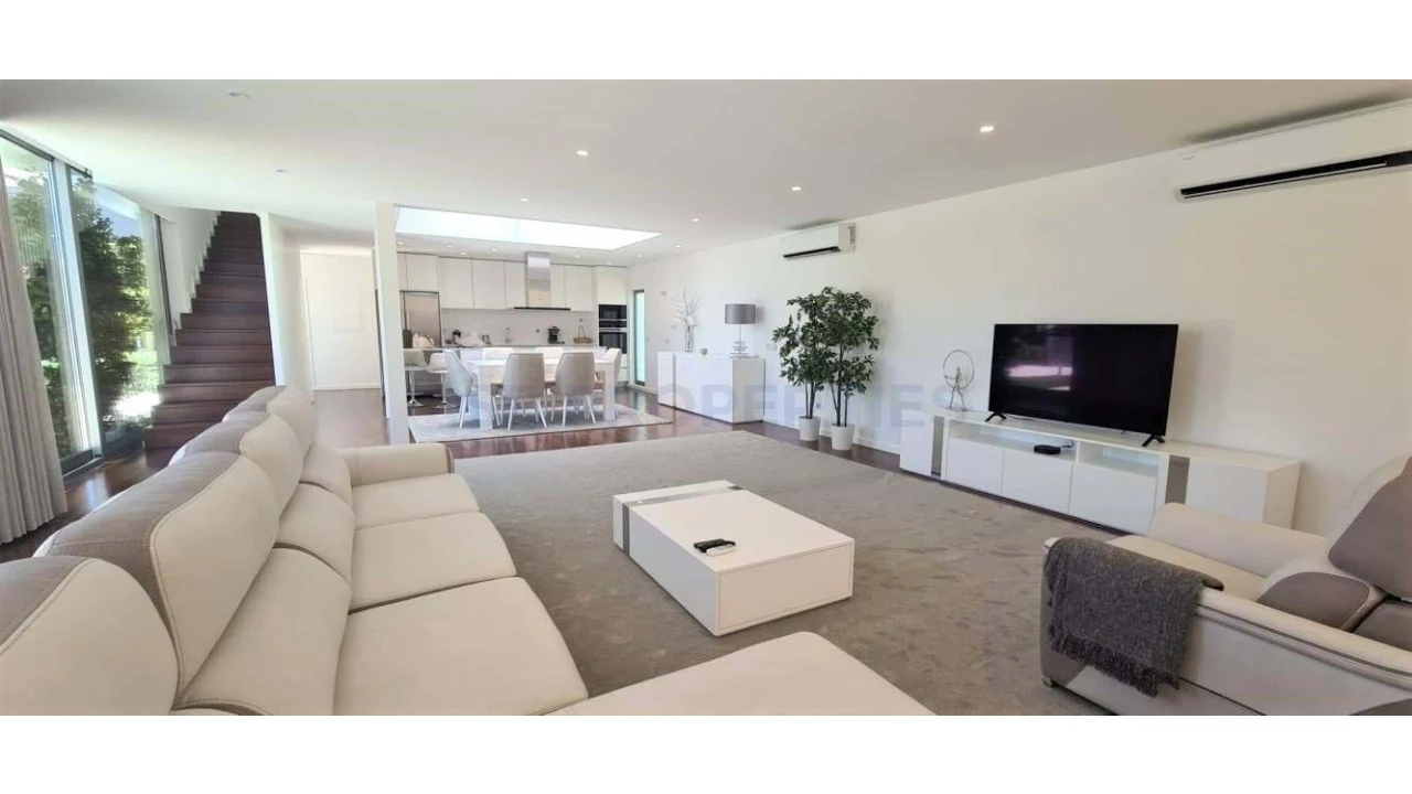 Moradia T4 para Venda em Almancil Foto 2