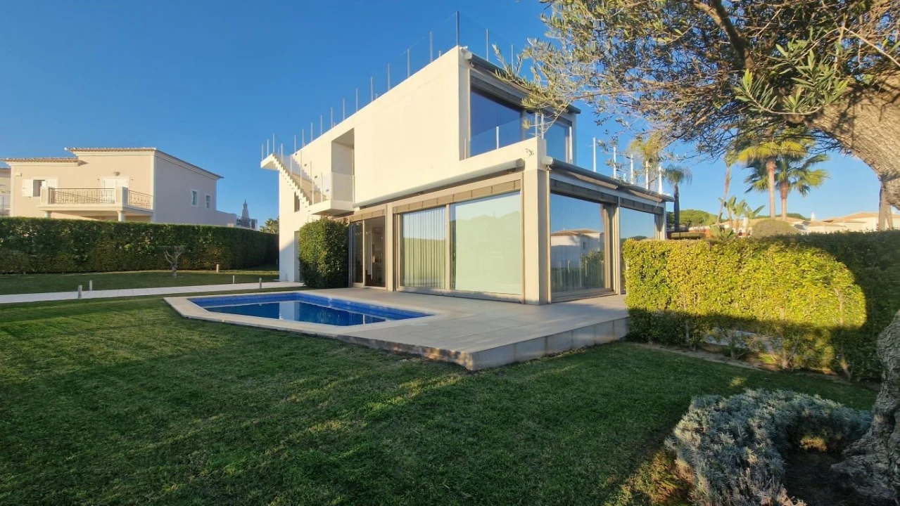 Moradia T4 para Venda em Almancil Foto 26