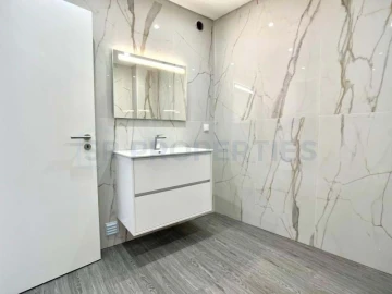 Apartamento T3 para Venda em Olhão