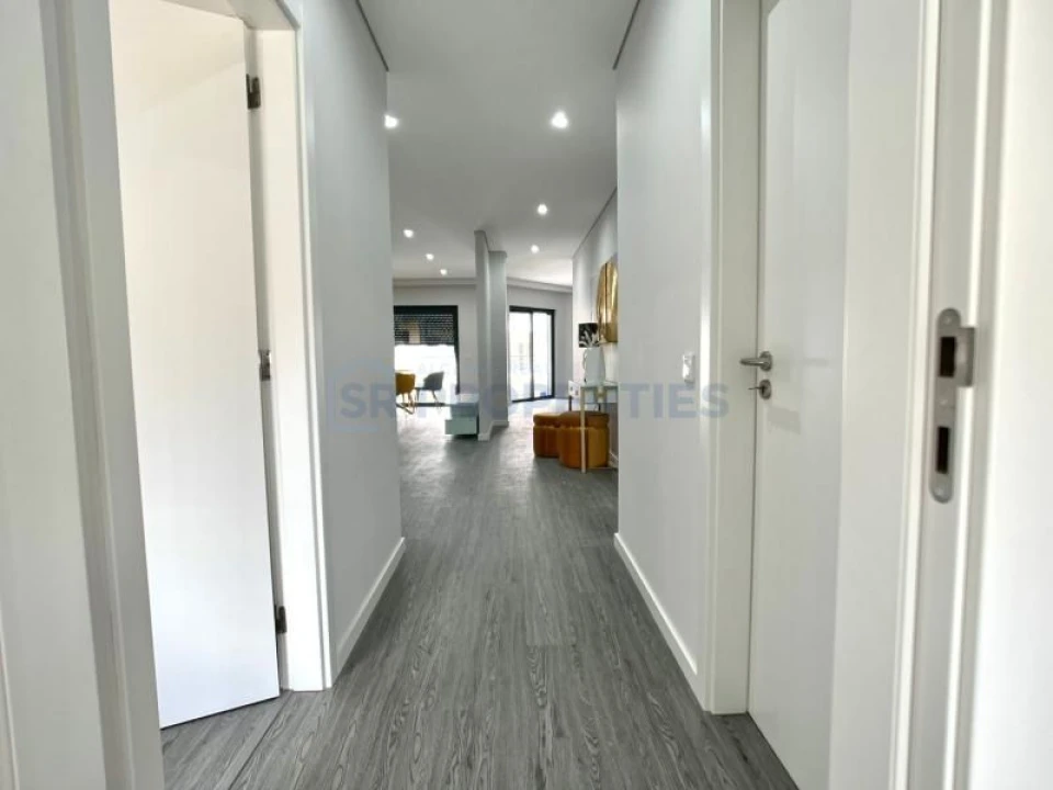 Apartamento T3 para Venda em Olhão Foto 15
