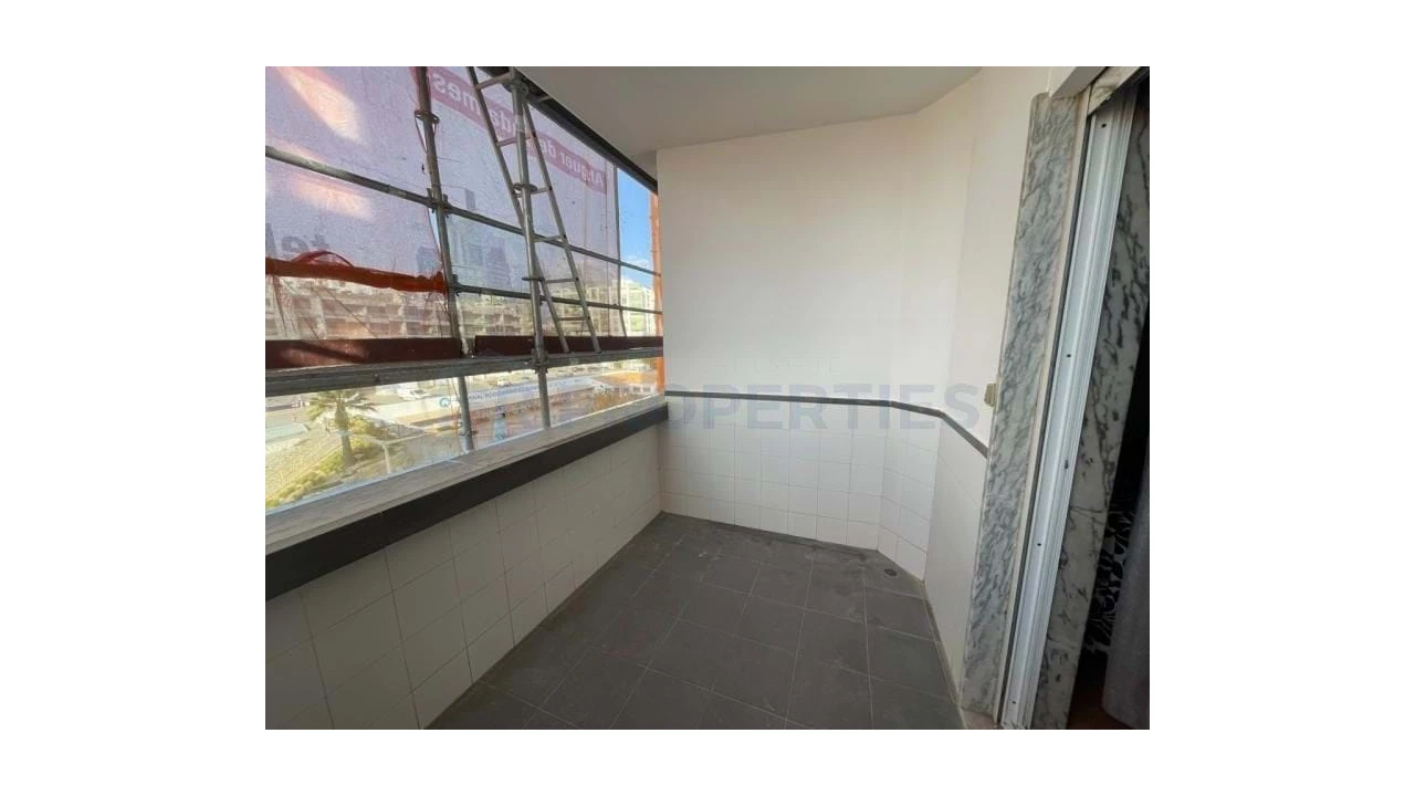 Apartamento T2 para Venda em Quarteira Foto 19