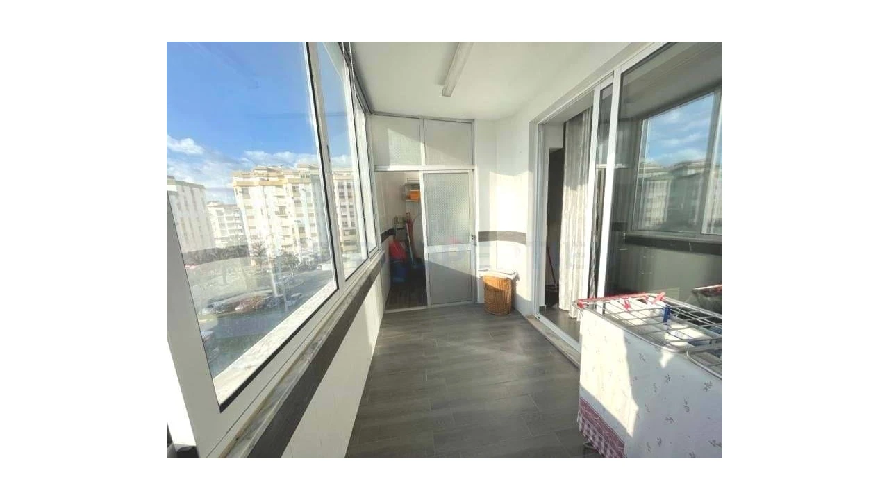 Apartamento T2 para Venda em Quarteira Foto 18