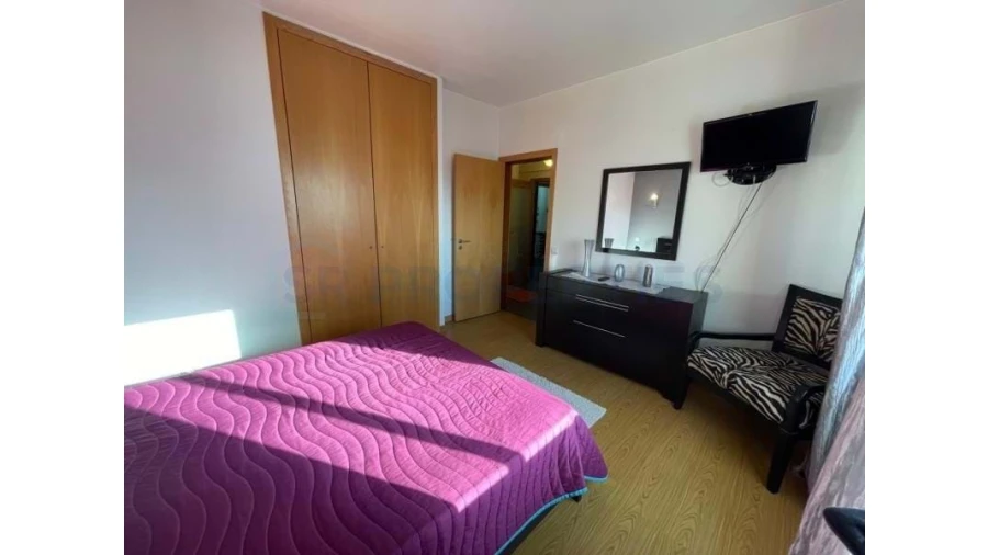 Apartamento T2 para Venda em Quarteira Foto 9