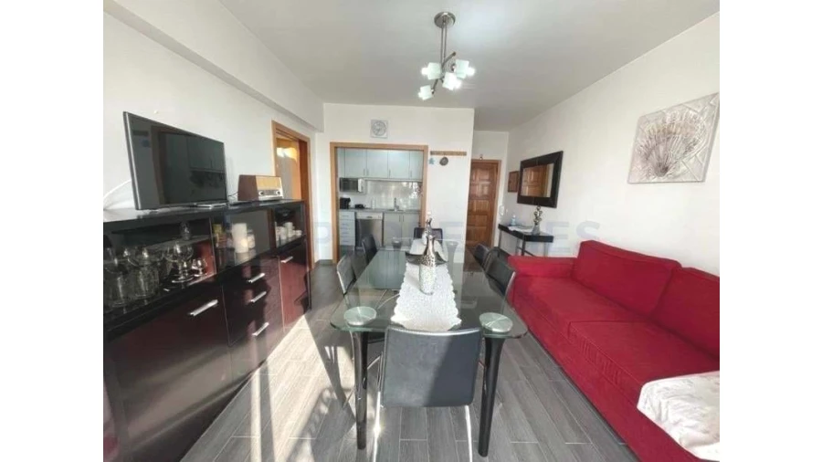 Apartamento T2 para Venda em Quarteira Foto 2