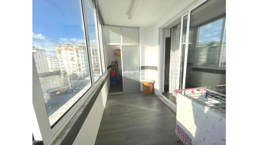 Apartamento T2 para Venda em Quarteira Foto 18