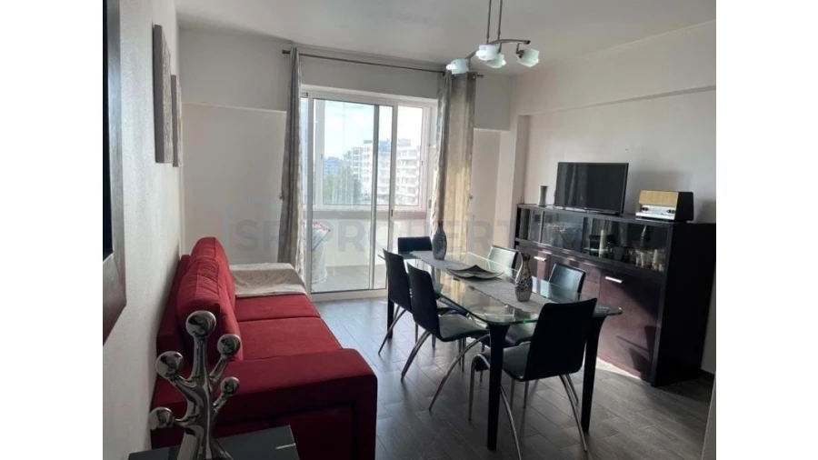 Apartamento T2 para Venda em Quarteira Foto 1