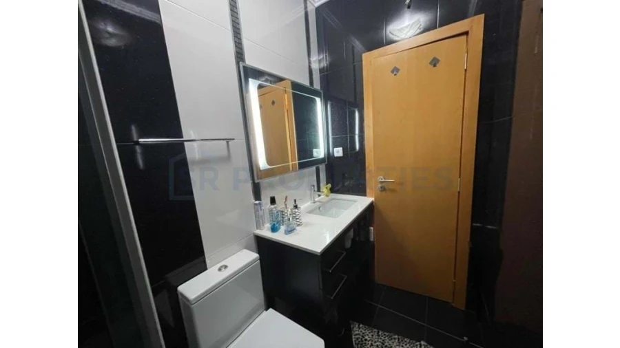 Apartamento T2 para Venda em Quarteira Foto 12