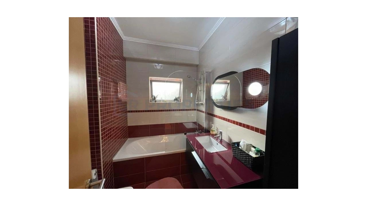 Apartamento T2 para Venda em Quarteira Foto 14