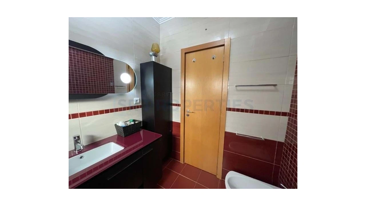 Apartamento T2 para Venda em Quarteira Foto 16