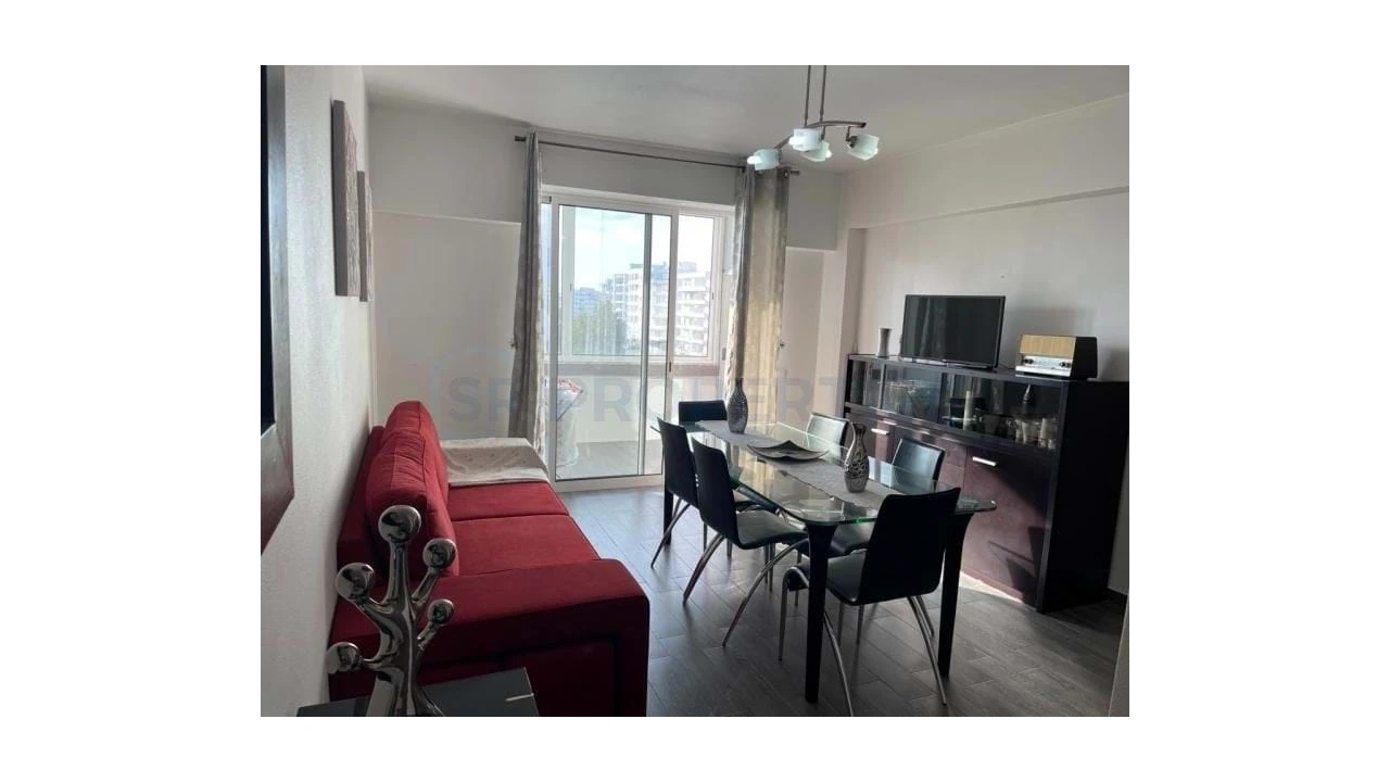 Apartamento T2 para Venda em Quarteira Foto 1