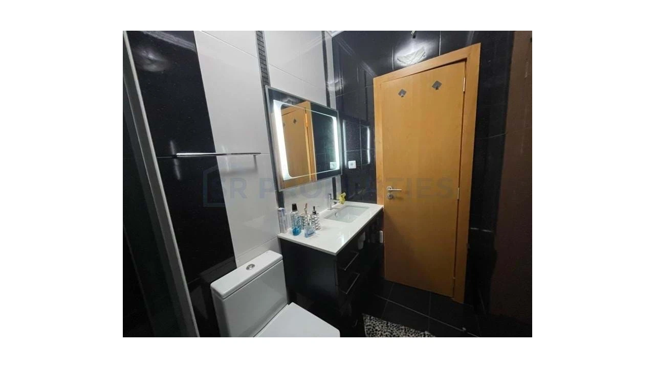 Apartamento T2 para Venda em Quarteira Foto 12