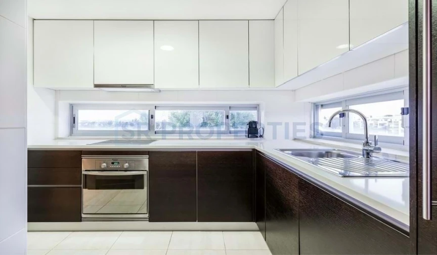Apartamento T2 para Venda em Quarteira Foto 4