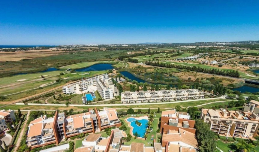 Apartamento T2 para Venda em Quarteira Foto 30