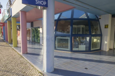 Negócio para Venda em Albufeira e Olhos de Água