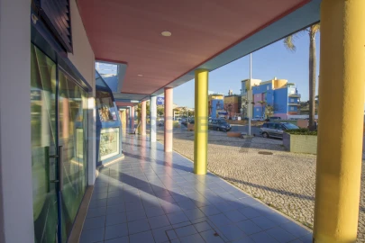 Negócio para Venda em Albufeira e Olhos de Água