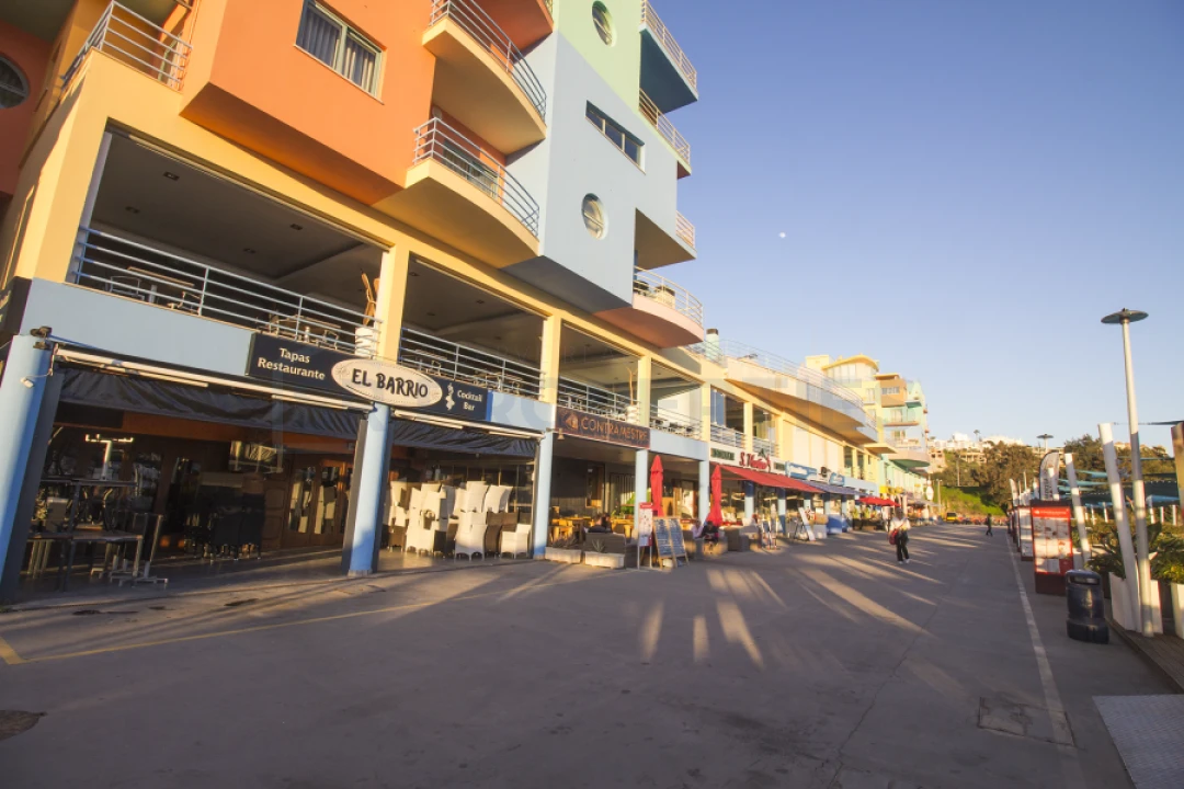 Negócio para Venda em Albufeira e Olhos de Água Foto 17