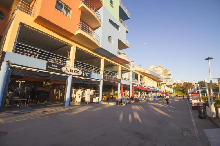 Negócio para Venda em Albufeira e Olhos de Água Foto 17