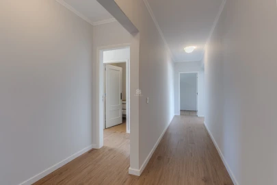 Apartamento T3 para Venda em Lagos (São Sebastião e Santa Maria)