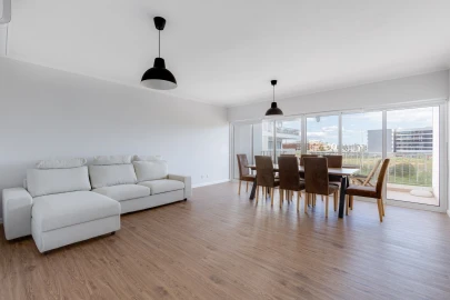 Apartamento T3 para Venda em Lagos (São Sebastião e Santa Maria)