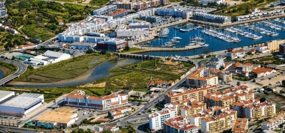 Terreno para Venda em Lagos (São Sebastião e Santa Maria)