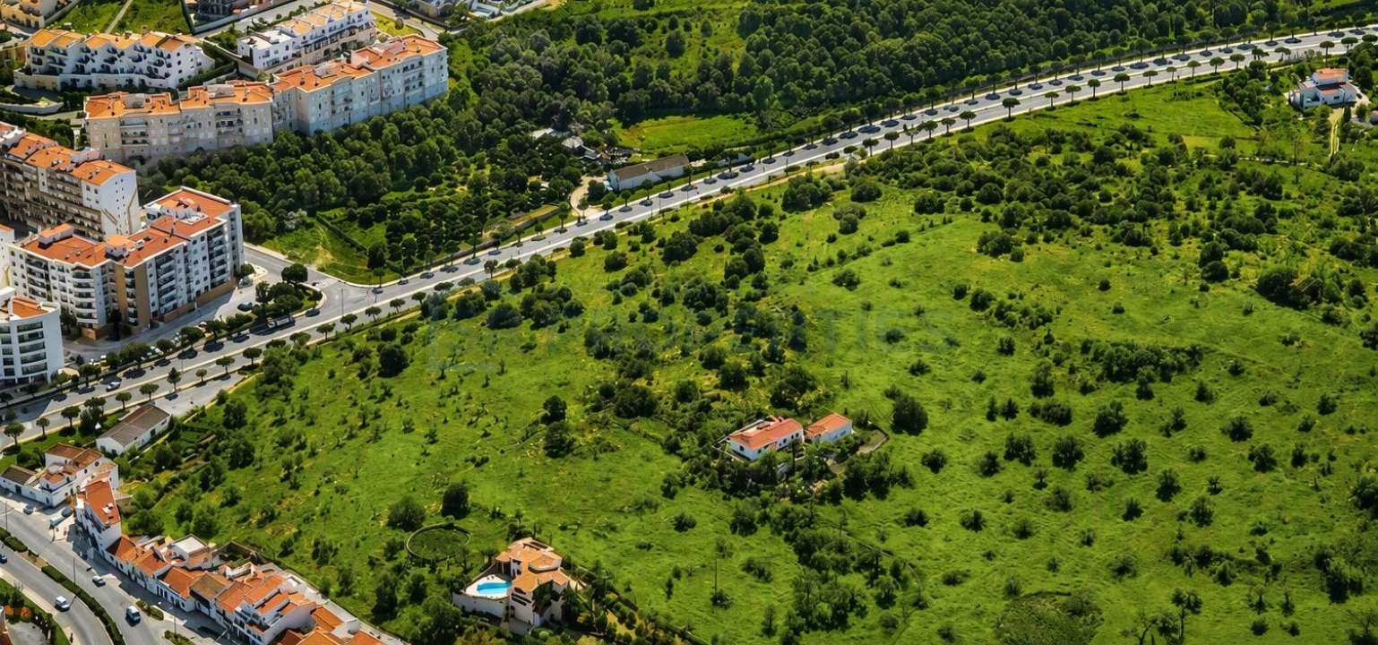 Terreno para Venda em Lagos (São Sebastião e Santa Maria) Foto 4